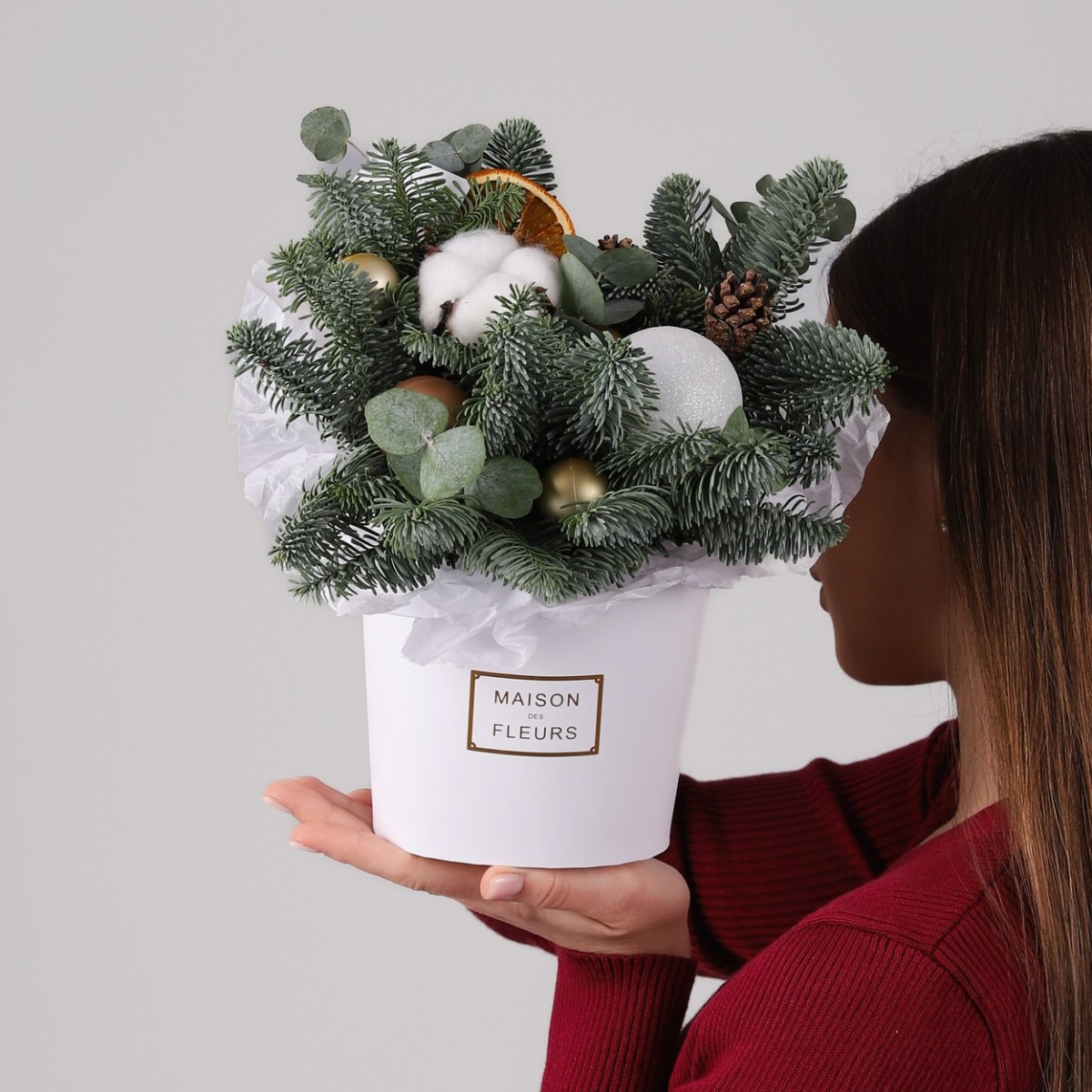 zimnyaya kompoziciya v korobke s datskoj elkoj 2